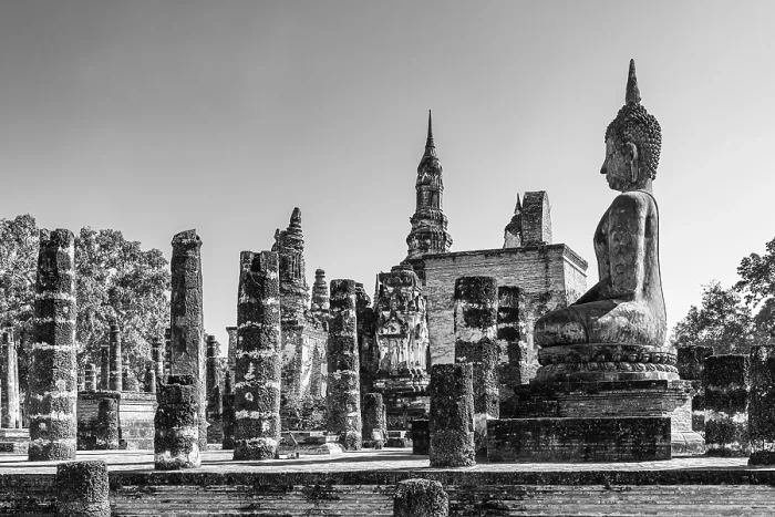 Framed Print : Historic Buddhist temple complex Wat Mahathat