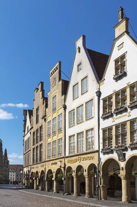 Framed Print : Historic gabled houses at Prinzipalmarkt