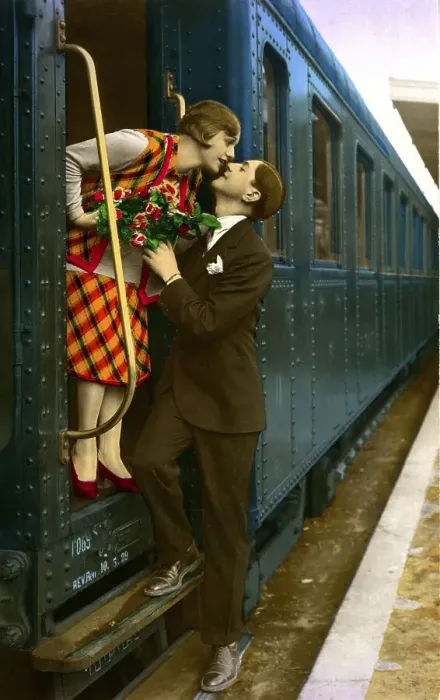 Framed Print : Historic photo, couple saying goodbye to each other at the train station