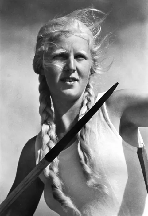 Framed Print : Historic photo, female javelin thrower, ca. 1940