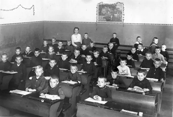 Framed Print : Historic photograph, all boy school class