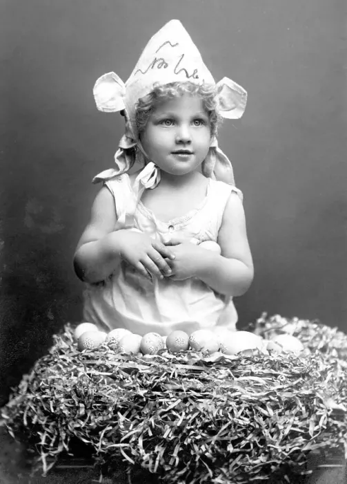 Framed Print : Historic photograph, Easter, girl