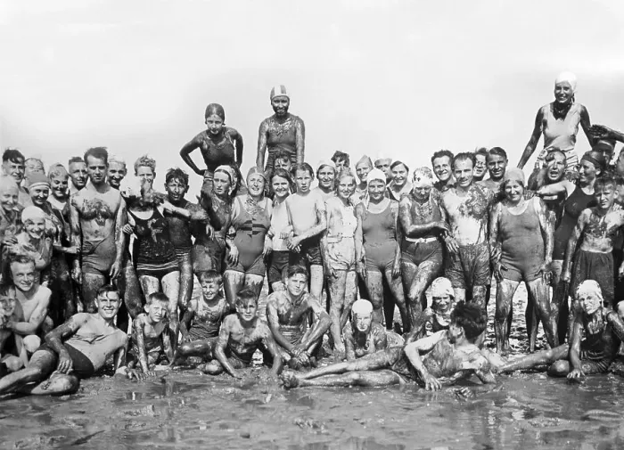 Framed Print : Historic photograph, happy group of swimmers