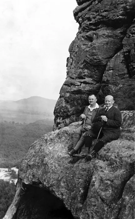 Framed Print : Historic photograph, two hikers in Saxon Switzerland