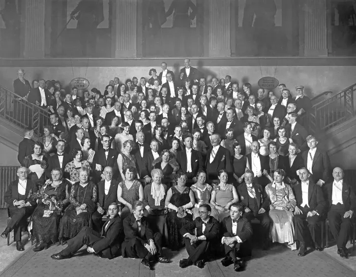Framed Print : Historic photograph, large group of people in a theatre
