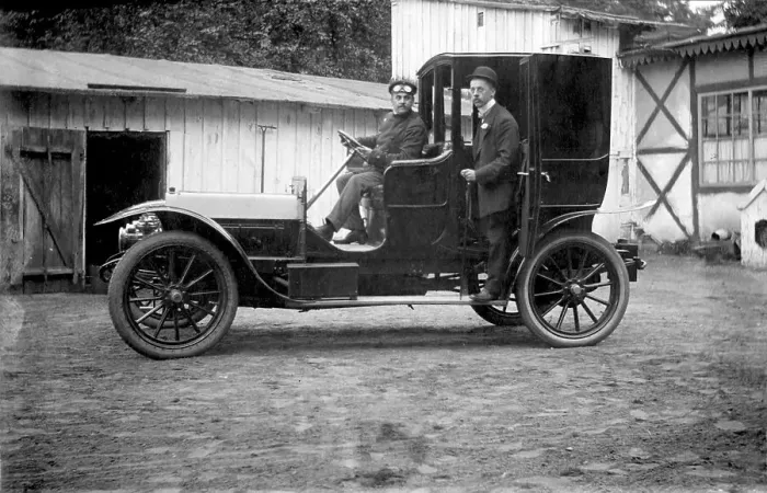 Framed Print : Historic photograph, man with chauffeur Framed Print : Historic photograph, man with chauffeur