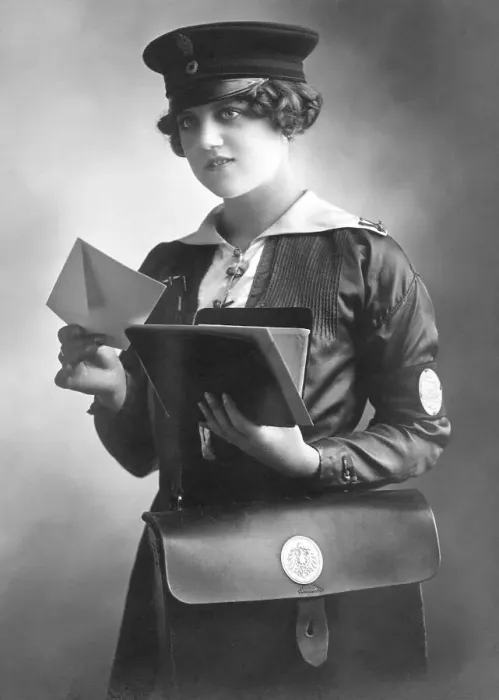 Framed Print : Historic photograph, postwoman, around 1916 Framed Print : Historic photograph, postwoman, around 1916