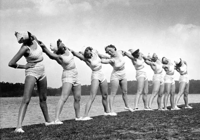 Framed Print : Historic photograph, women doing gymnastics Framed Print : Historic photograph, women doing gymnastics