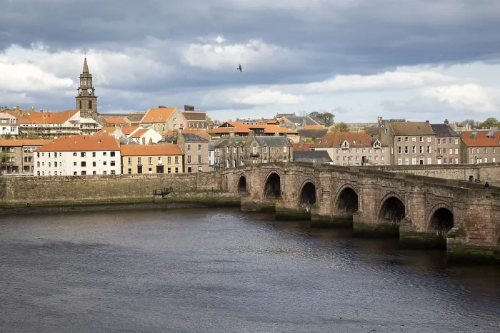 Framed Print : Historic stone bridge crossing River Tweed Framed Print : Historic stone bridge crossing River Tweed