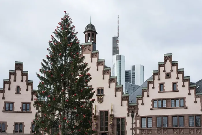 Framed Print : The historic town hall of Frankfurt with a skyscraper in the background