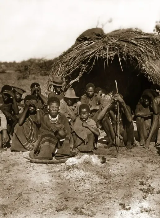 Framed Print : Historical photo of 1918, Bushmen families in front of a hut