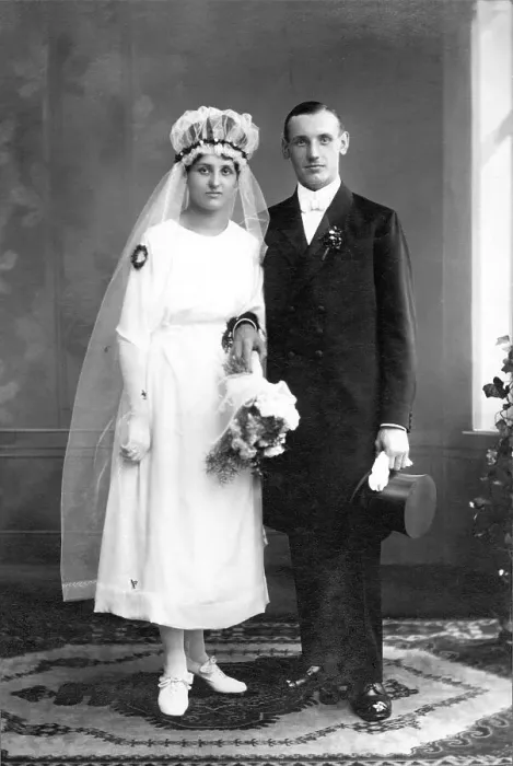 Framed Print : Historical photo, bridal couple, ca. 1930