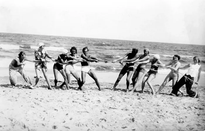 Framed Print : Historical photo, group of people at the beach