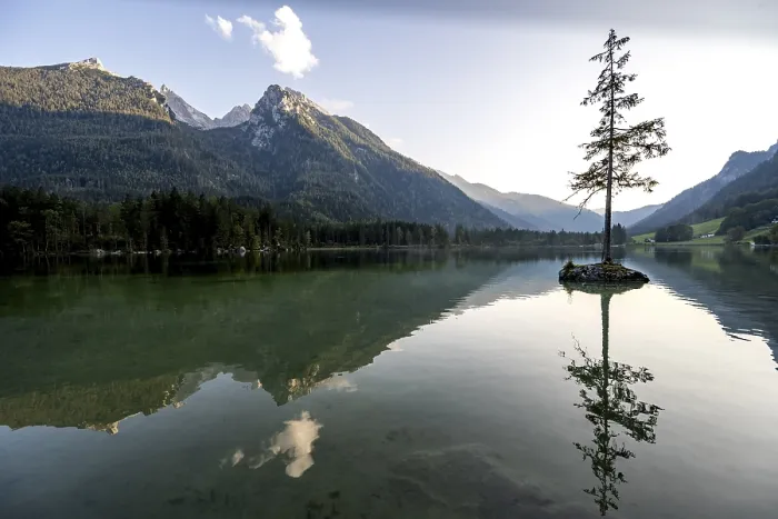 Framed Print : Hochkalter reflected in Hintersee