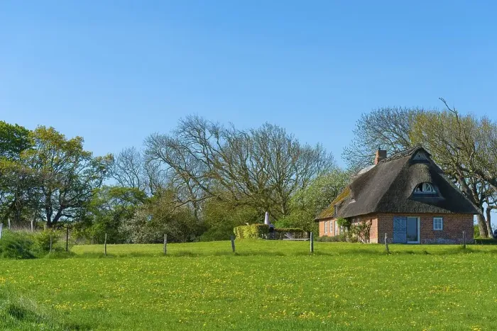 Framed Print : Holiday home, thatched roof, cottage Framed Print : Holiday home, thatched roof, cottage