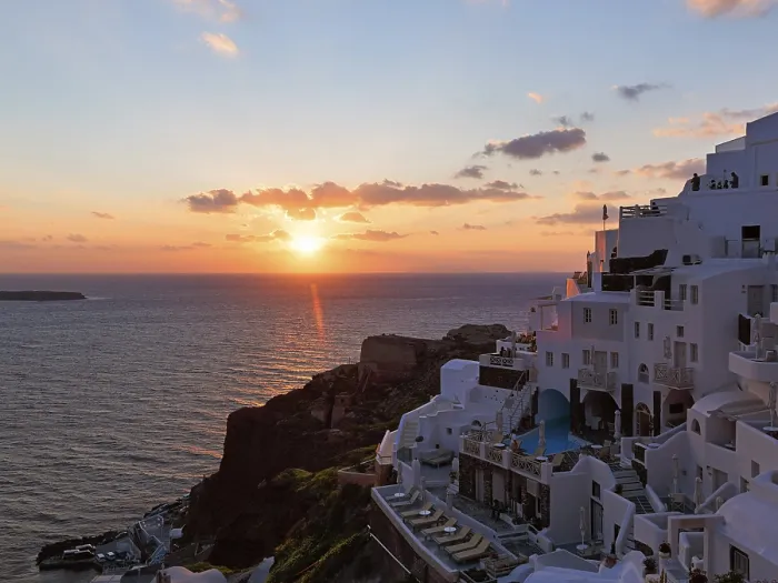 Framed Print : Holiday homes on the edge of the caldera overlooking the sea