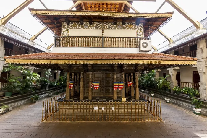 Framed Print : Holy Shrine in the Temple of the Sacred Tooth Relic