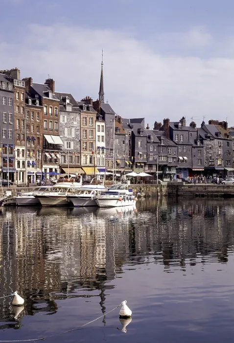 Framed Print : Honfleur, Le Vieux-Bassin, Old Harbour