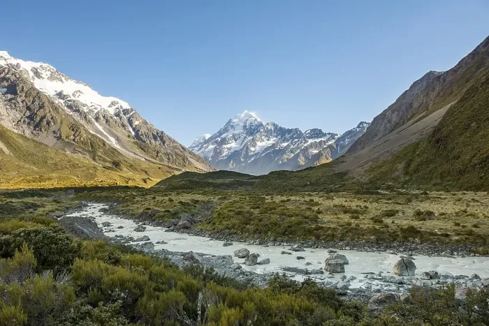 Framed Print : Hooker Valley with view of snow-capped Mount Cook Framed Print : Hooker Valley with view of snow-capped Mount Cook