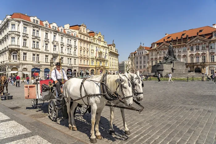 Framed Print : Horse-drawn carriage on Old Town Square in the Old Town of Prague