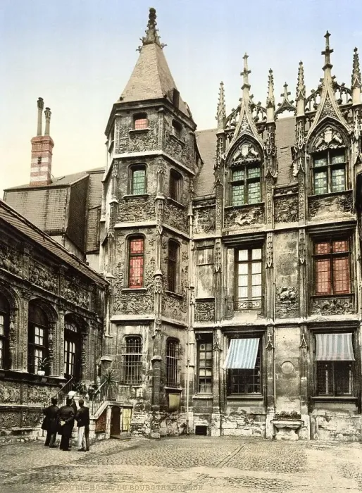 Framed Print : Hotel Bourgtheroulde in Rouen, Normandy Framed Print : Hotel Bourgtheroulde in Rouen, Normandy