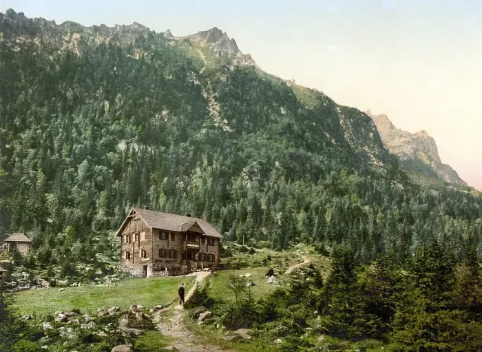 Framed Print : Hotel Gemse, Tatra, Oesterreich-Ungarn, Oesterreichisch-Ungarisches Kaiserreich, Oesterreichisch-Ungarische Monarchie, heute Slowakei, Historical, around 1900, digitally restored reproduction from a 19th century original, Austro-Hungary