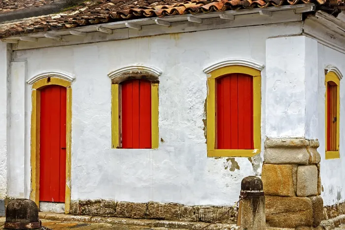 Framed Print : House facade with colorful doors and windows in the historic city of Paraty