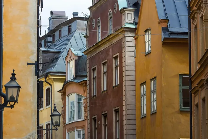 Framed Print : Houses in an alley of Gamla Stan