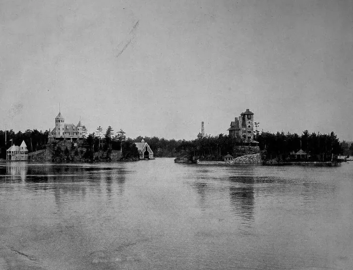 Framed Print : Houses, villas on the Thousand Islands