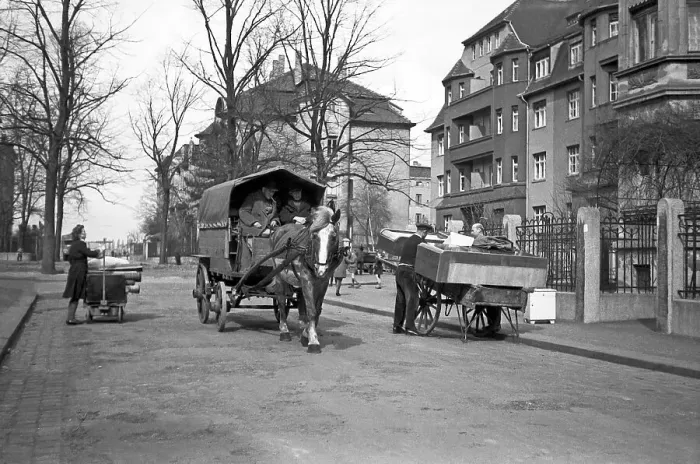 Framed Print : Housing evacuation for the Soviet occupying power Framed Print : Housing evacuation for the Soviet occupying power