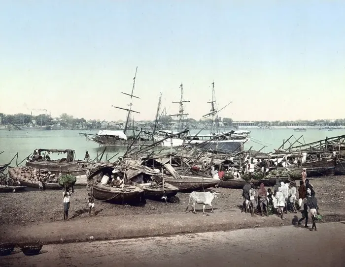 Framed Print : Hughlee boats in the harbour of Kolkata Framed Print : Hughlee boats in the harbour of Kolkata