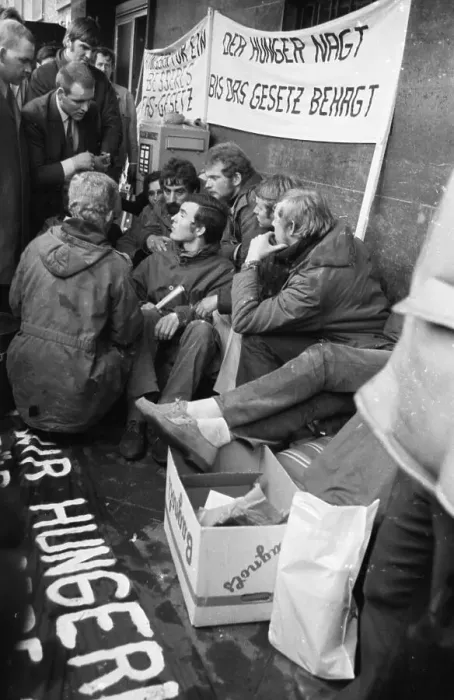 Framed Print : The hunger strike by students at the University of Applied Sciences in Dortmund in 1966 was directed against changes to