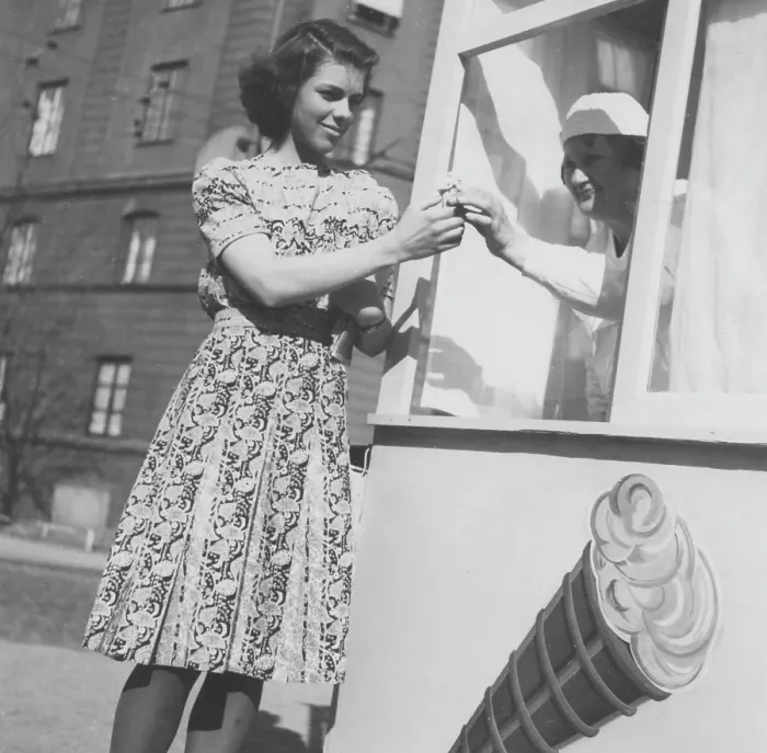 Framed Print : Ice cream in the 1940s