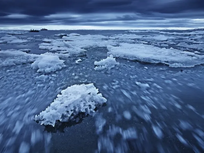 Framed Print : Ice floes in motion, Spitsbergen Island Framed Print : Ice floes in motion, Spitsbergen Island