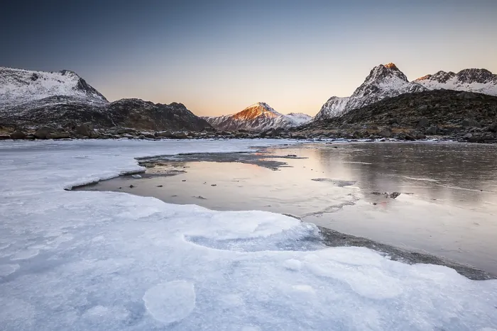 Framed Print : Ice on the shore of the fjord, Flakstadpollen Framed Print : Ice on the shore of the fjord, Flakstadpollen