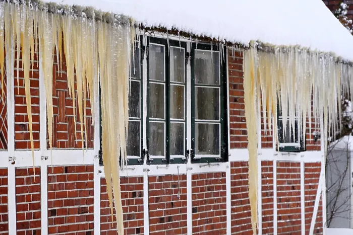 Framed Print : Icicles at a farmhouse in Kirchwerder