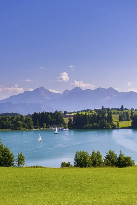 Framed Print : An idyllic lake with sailing boats
