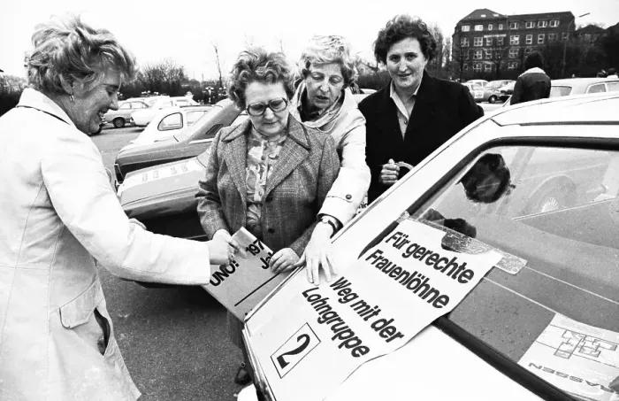 Framed Print : The IG Metall union used a motorcade to promote its demands for higher wages