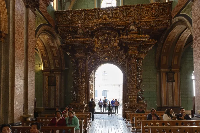 Framed Print : Iglesia la Compania, Quito