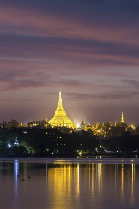 Framed Print : Illuminated Shwedagon Pagoda at sunset