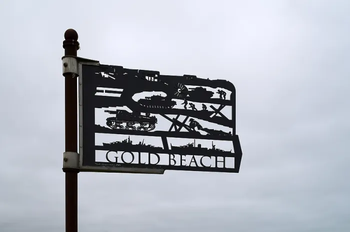 Framed Print : Installation, sign Gold Beach, Standing with Giants Framed Print : Installation, sign Gold Beach, Standing with Giants