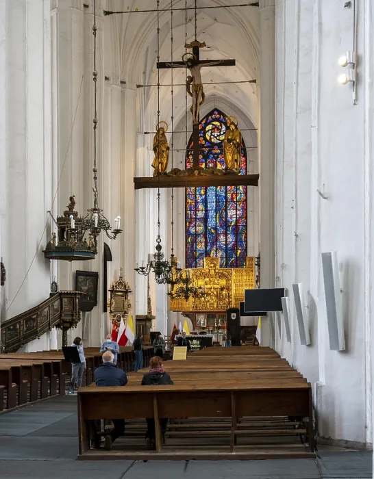Framed Print : Interior design in the Catholic Church Bazylika Mariacka