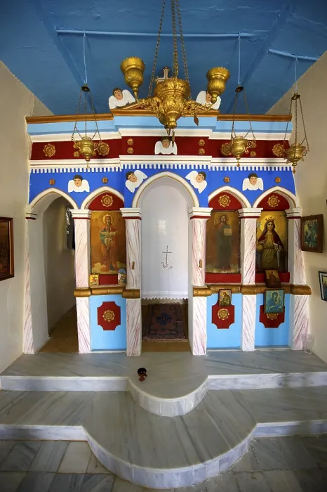 Framed Print : Interior of one of the many small chapels of Ioulis (Chora) Framed Print : Interior of one of the many small chapels of Ioulis (Chora)