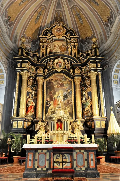 Framed Print : Interior view, central nave, Basilica and pilgrimage church of St