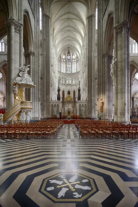 Framed Print : Interior view, floor labyrinth