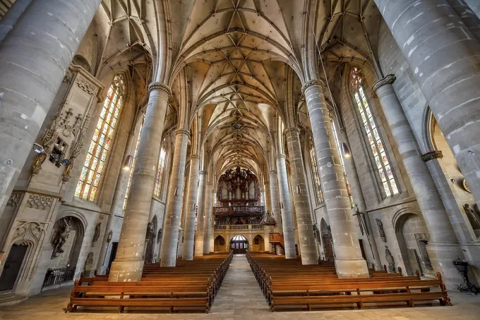 Framed Print : Interior view of the Heilig-Kreuz-Munster in Schwabisch Gmund with its net vault