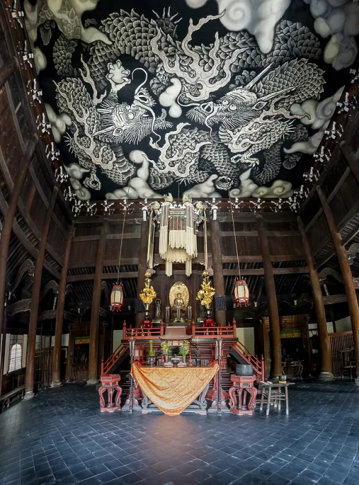 Framed Print : Interior view of Hodo Hall in Kennin-ji Buddhist Temple