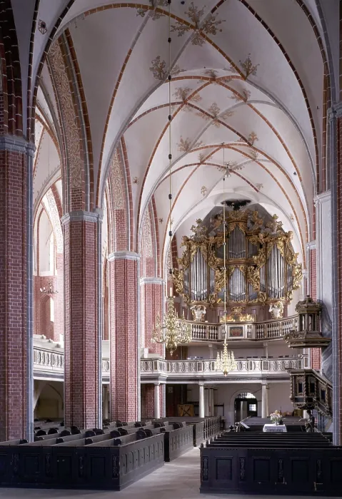 Framed Print : Interior view with a view of the organ Framed Print : Interior view with a view of the organ