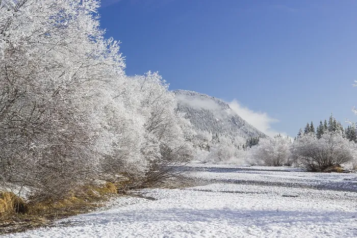 Framed Print : Isar valley in winter at temperatures of minus 18 degrees Celsius