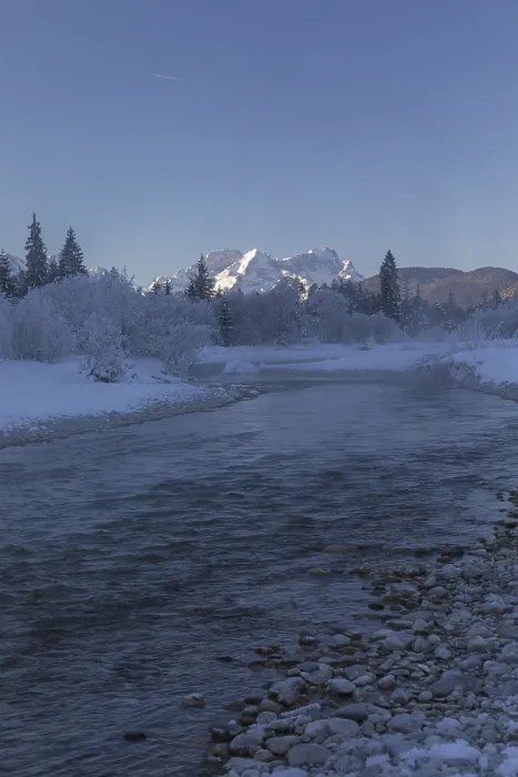 Framed Print : Isar valley in winter at temperatures of minus 18 degrees Celsius